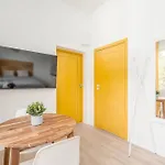 Enjoy! Warszawa Apartment